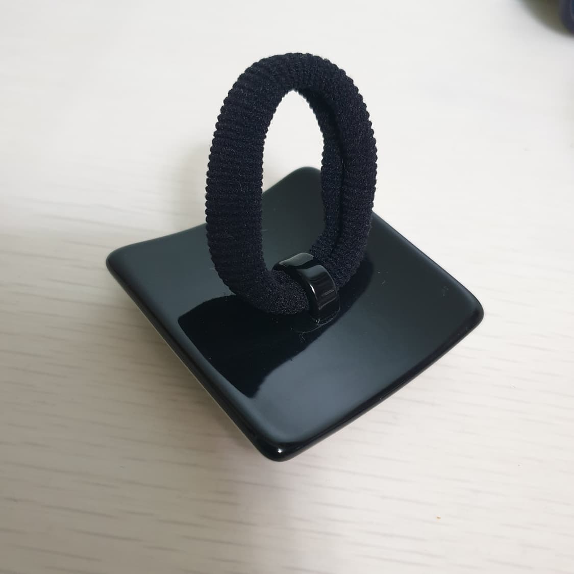 명품 블루마린 시그니처 B이니셜 스퀘어 머리끈 헤어끈 엘라스틱 헤어타이 상품이미지5