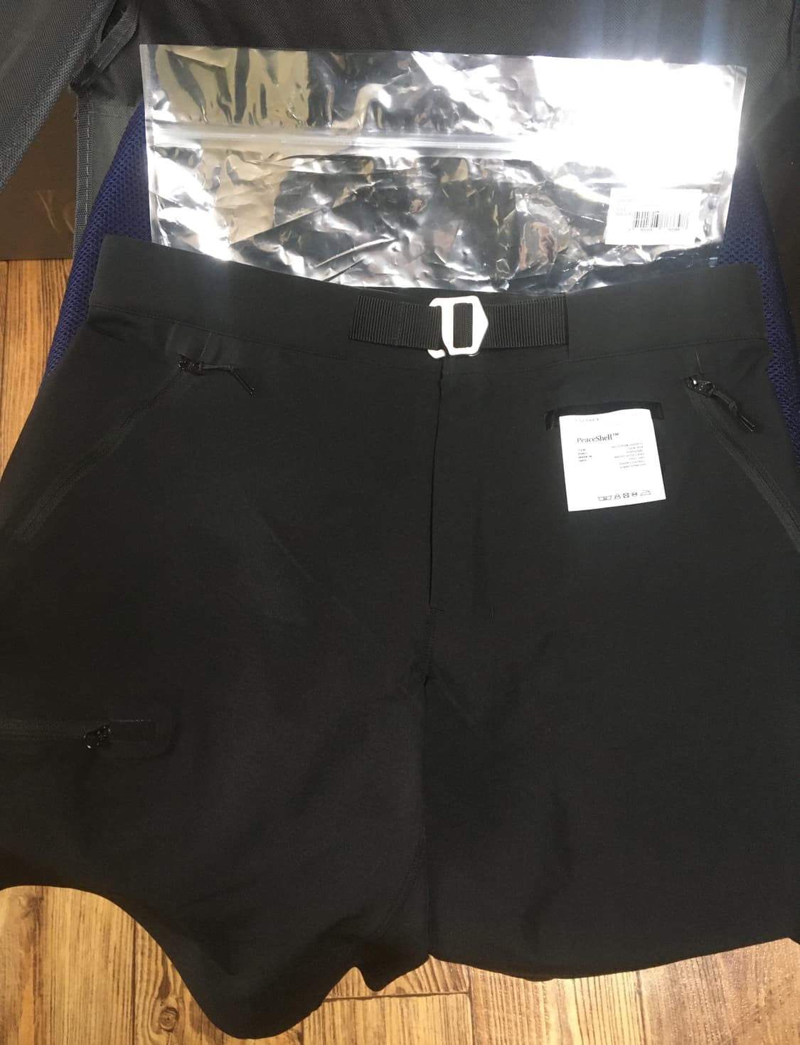 Satisfy 피스쉘 솔로텍스 하이킹 쇼츠 블랙 판매합니다  상품이미지6