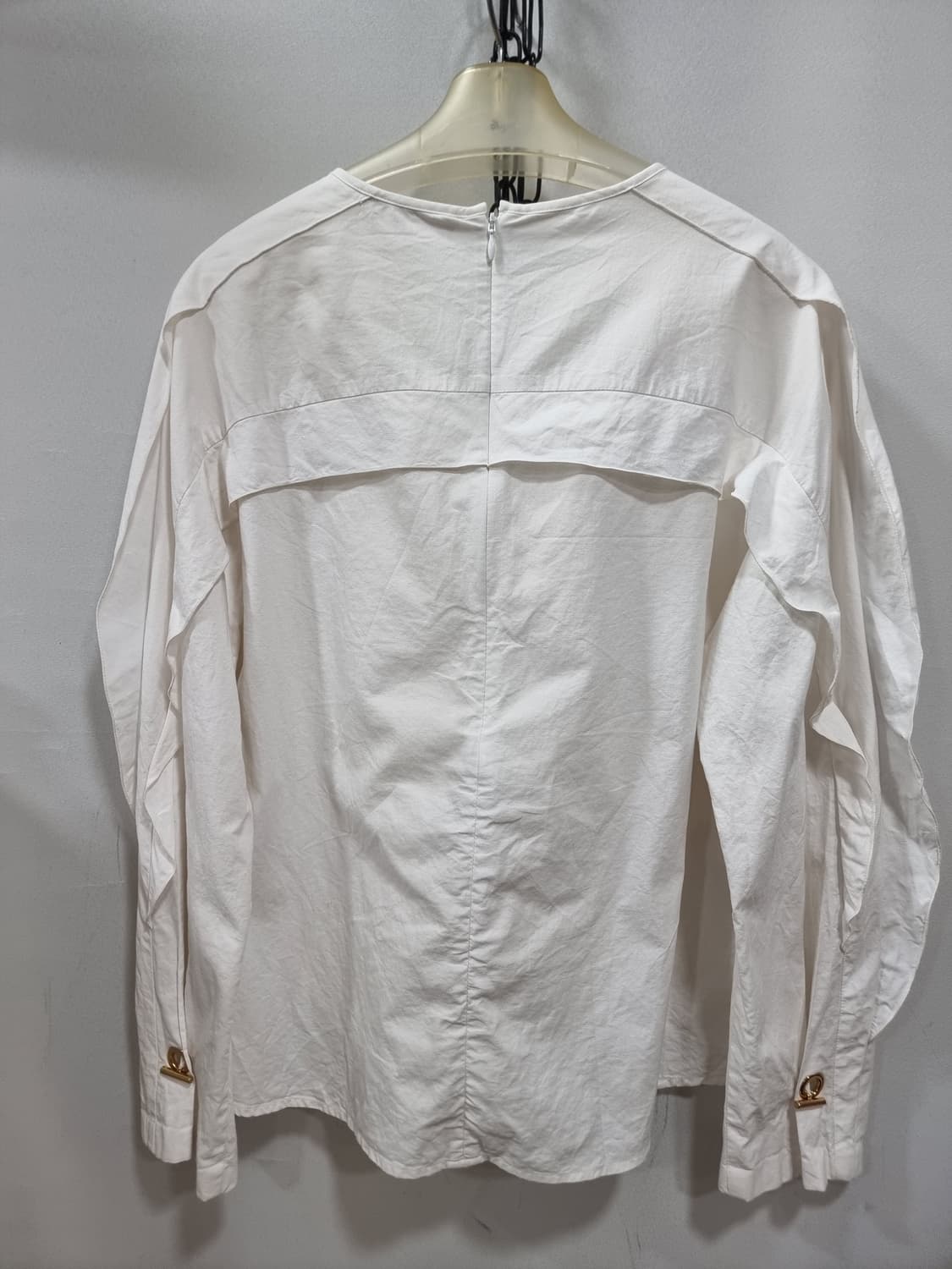 한섬 BIRD 러플 오버핏 블라우스 (D172 상품이미지2