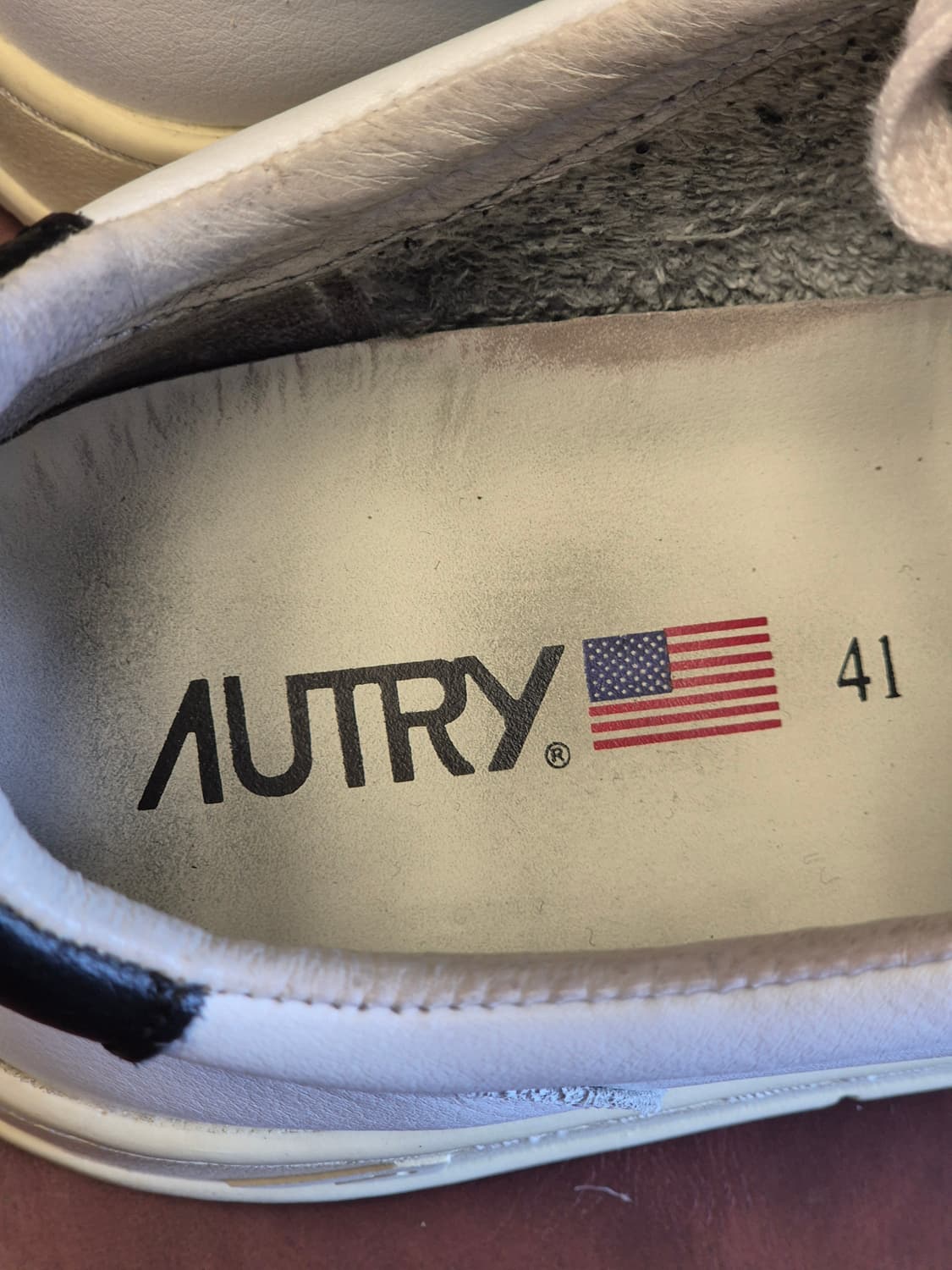 260-265 (41) 오트리 메달리스트 로우  상품이미지8