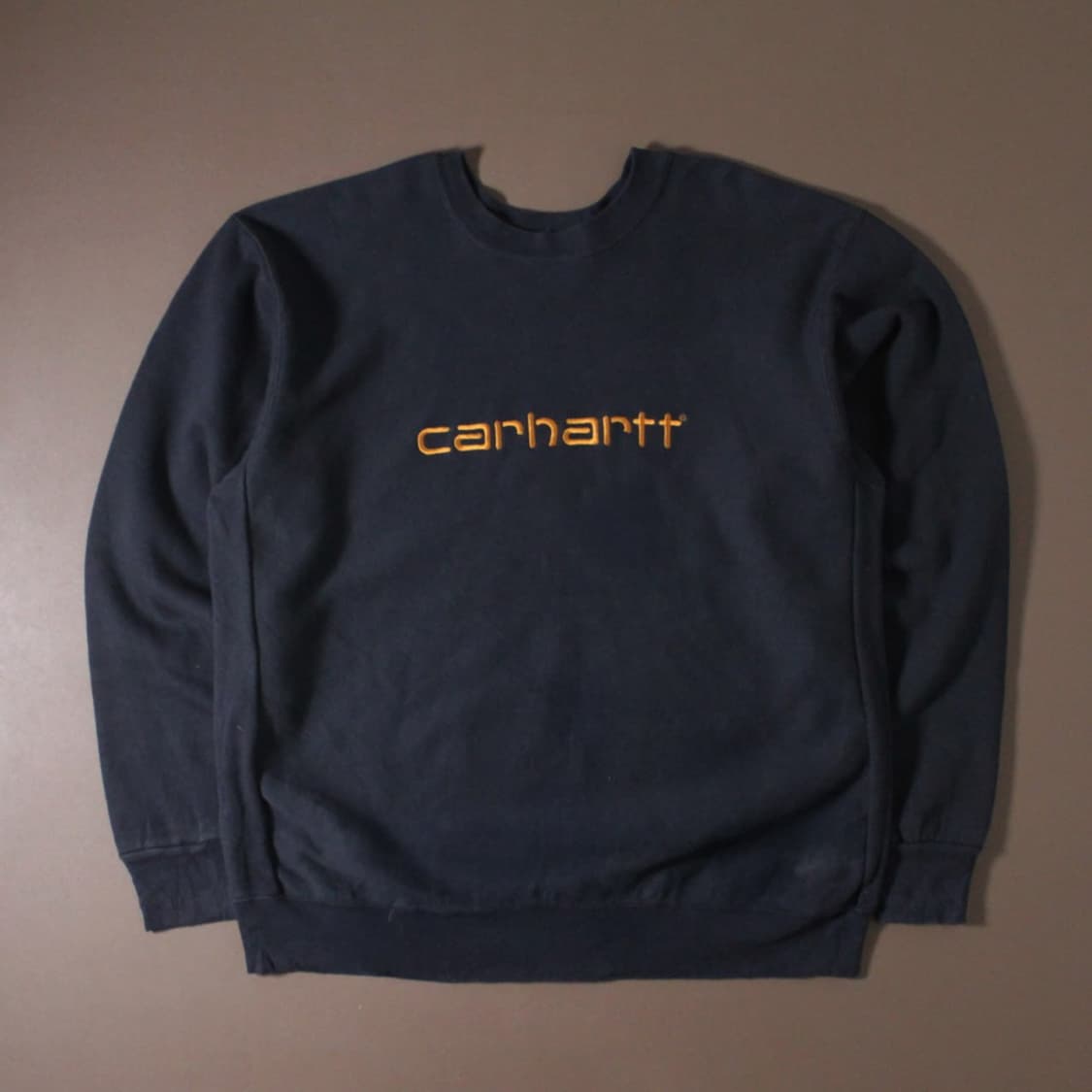 Carhartt 칼하트 기모 블랙 맨투맨 상품이미지1