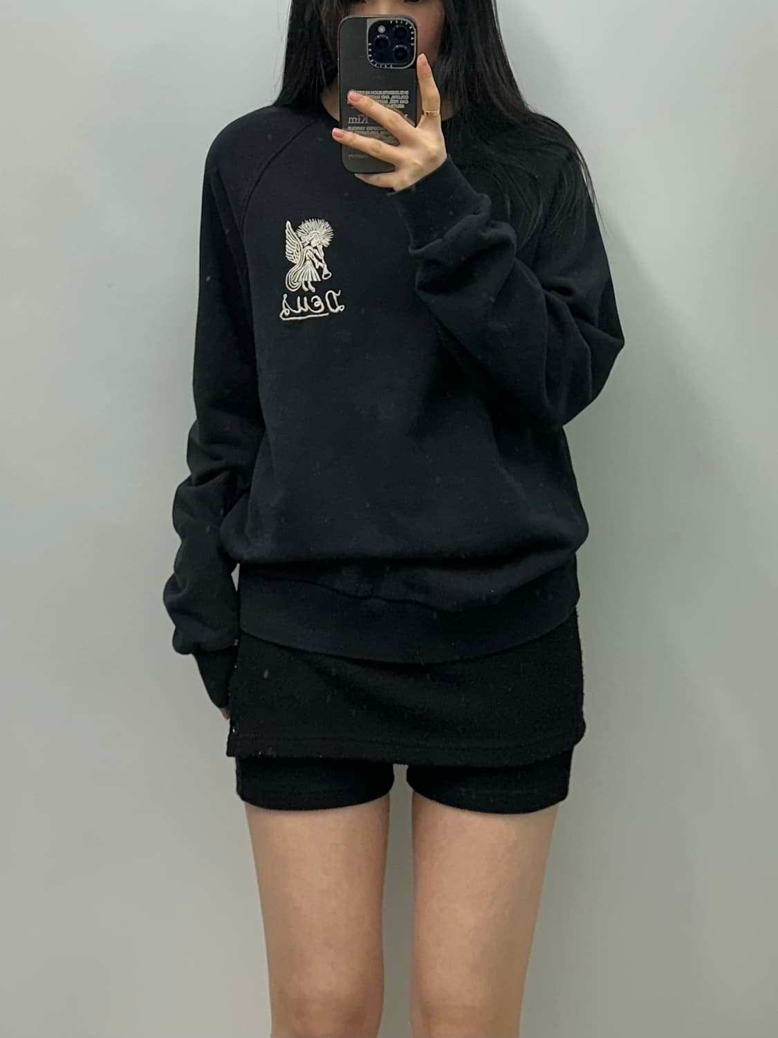 데우스 데빌 빅로고 블랙 맨투맨 상품이미지1