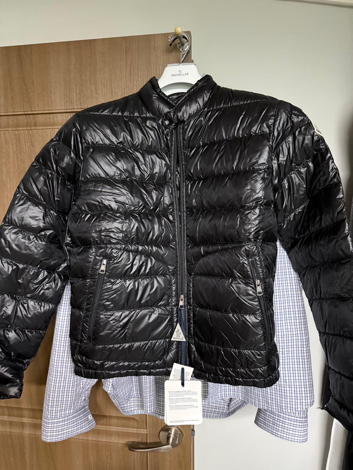몽클레어 아코루스 남성 블랙 패딩 3사이즈 상품이미지1