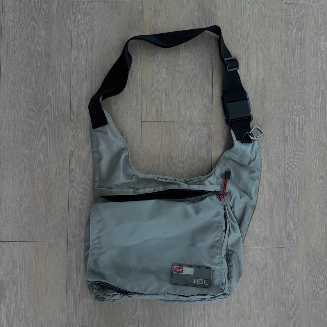 00s 아카이브 디젤 나일론 바디백 상품이미지1