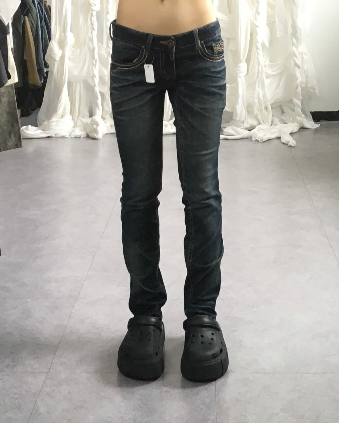 back patch point washing denim pants 상품이미지8