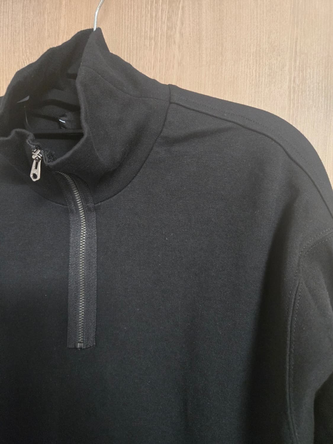 ILCORSO 블랙 세미오버핏 집업 하이넥 롱 슬리브 상품이미지3