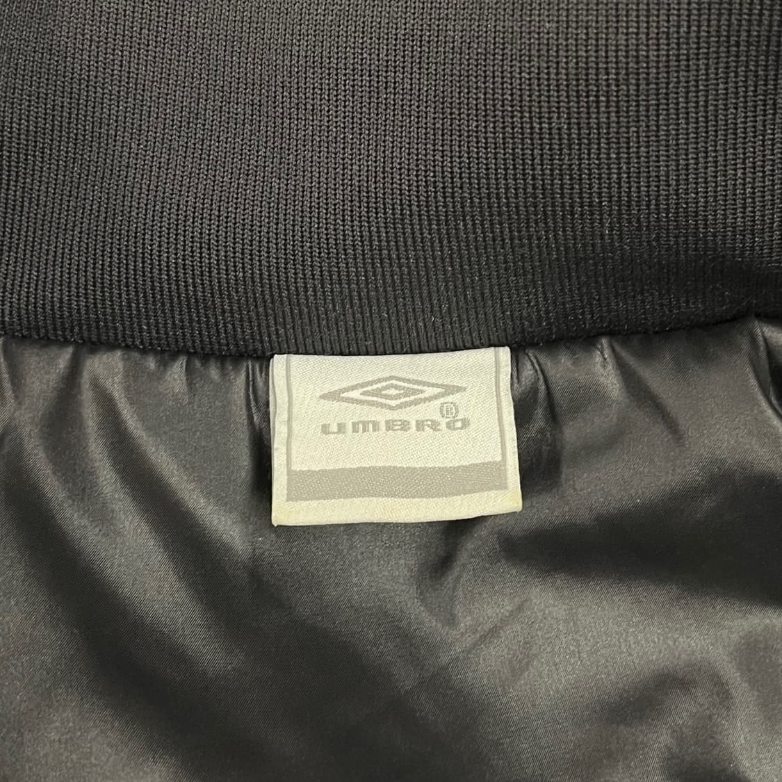 [정품/M] 엄브로 블랙 후드 윈드브레이커 자켓 b17 상품이미지6