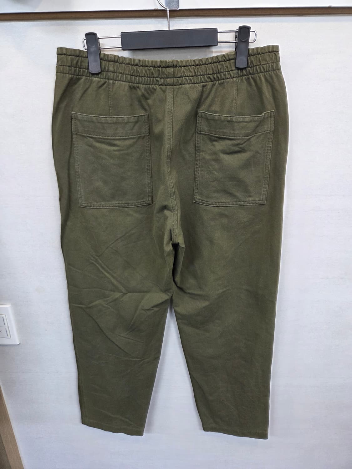 유니클로 테이퍼드 밴딩 팬츠 L 상품이미지2