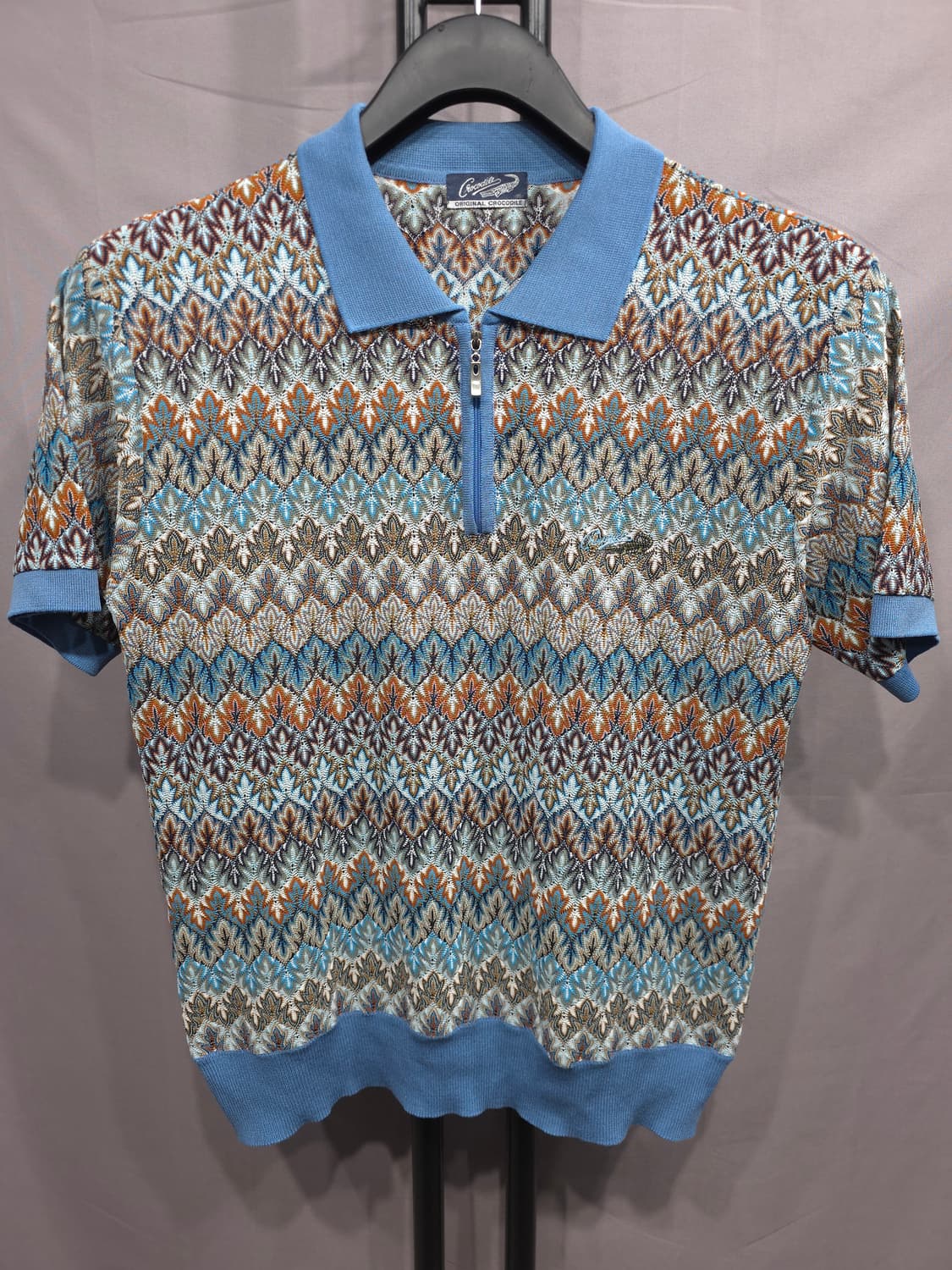 크로커다일 에스닉패턴 자카드 니트 반집업 카라 반팔티 100(95) 상품이미지1