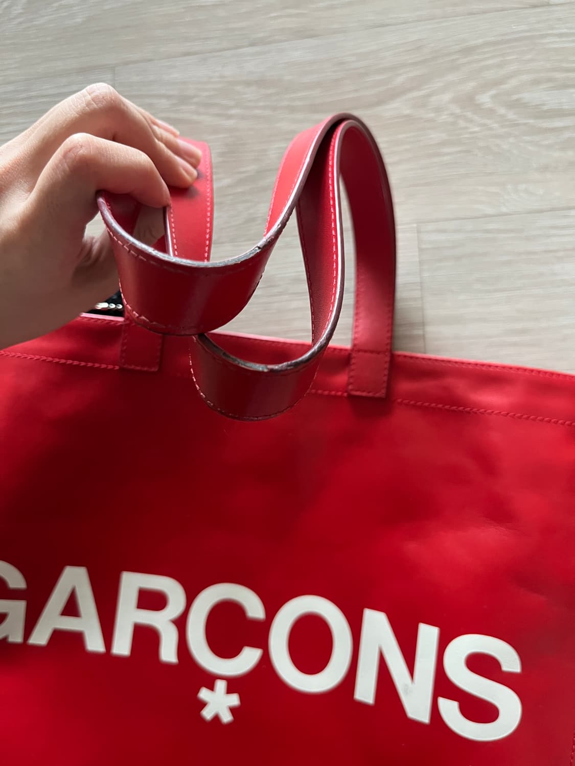 Comme des garcons 레드 레더 숄더백 상품이미지6