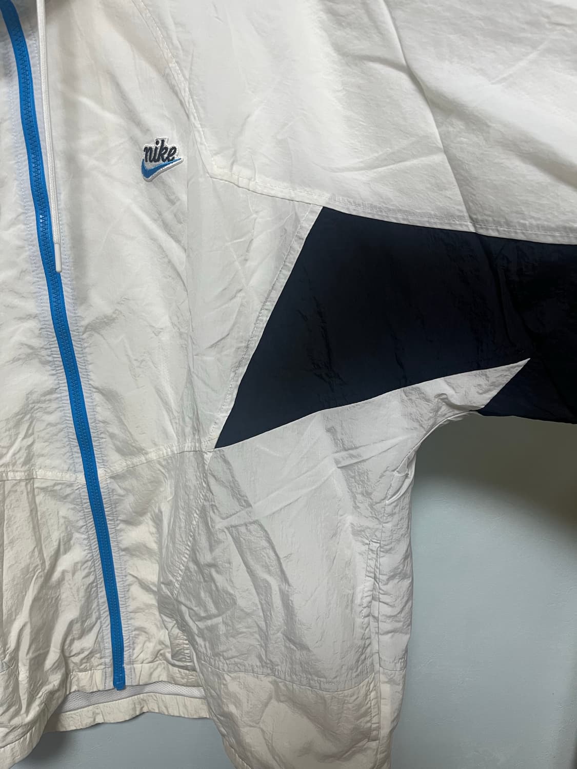 나이키 헤리티지 스펠아웃로고 후드 바람막이 상품이미지5