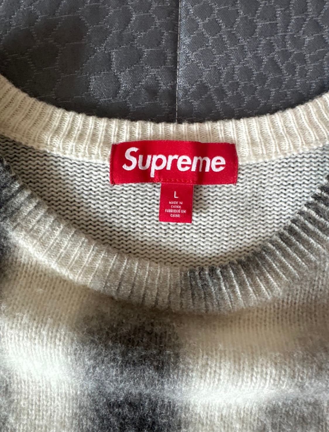 🚨Supreme 슈프림 블러드 로고 스웨터 블랙 상품이미지4