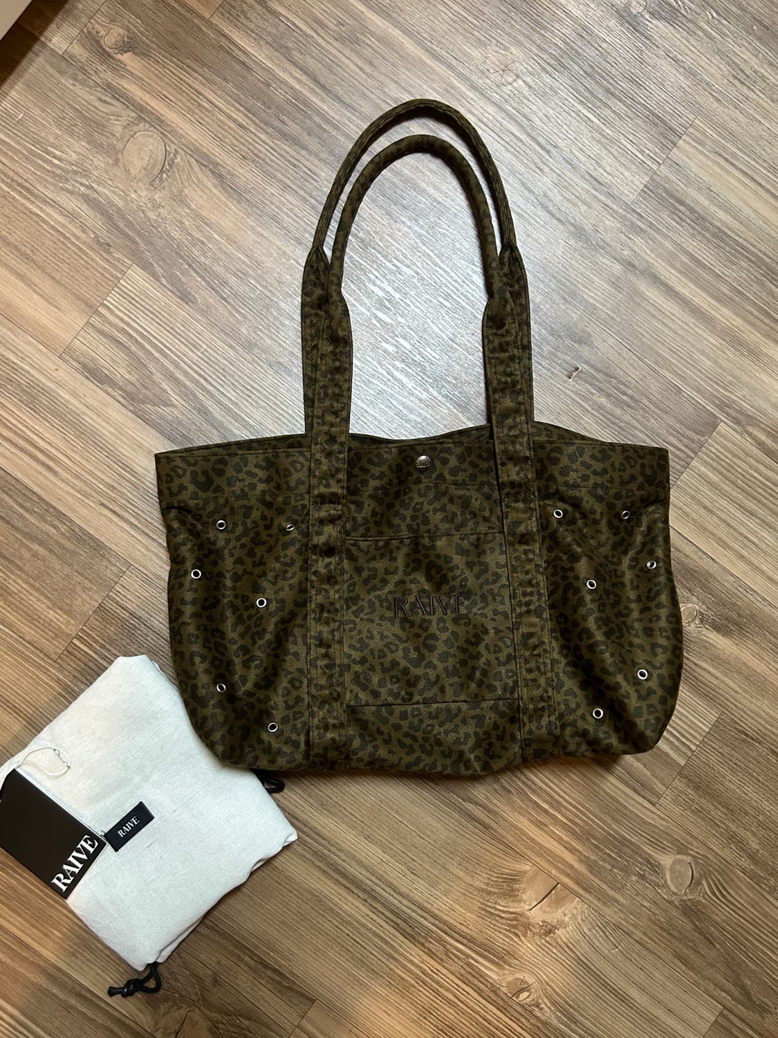 레이브 레오 숄더백 상품이미지2