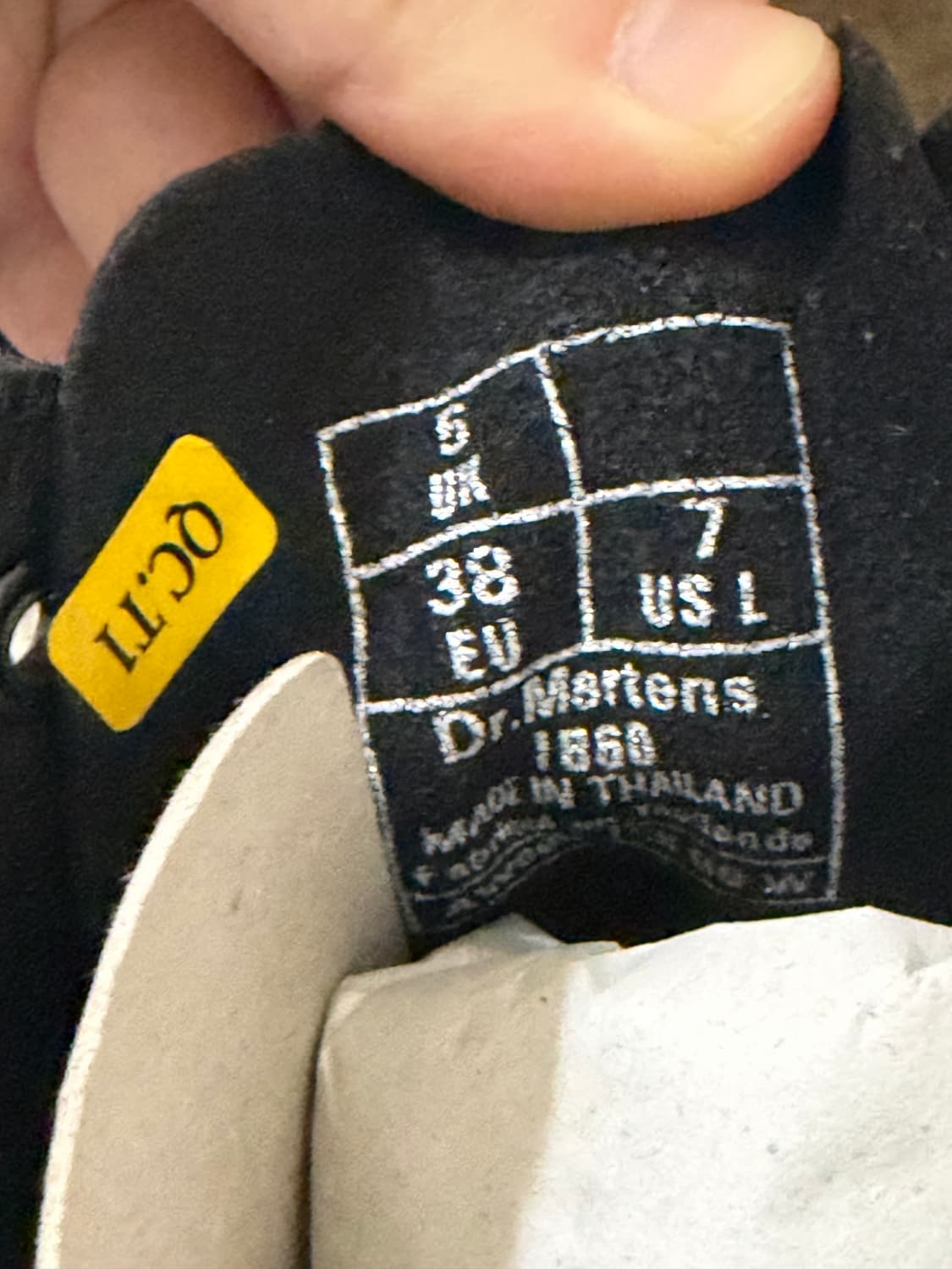 닥터마틴 1B60 20홀 240 상품이미지5