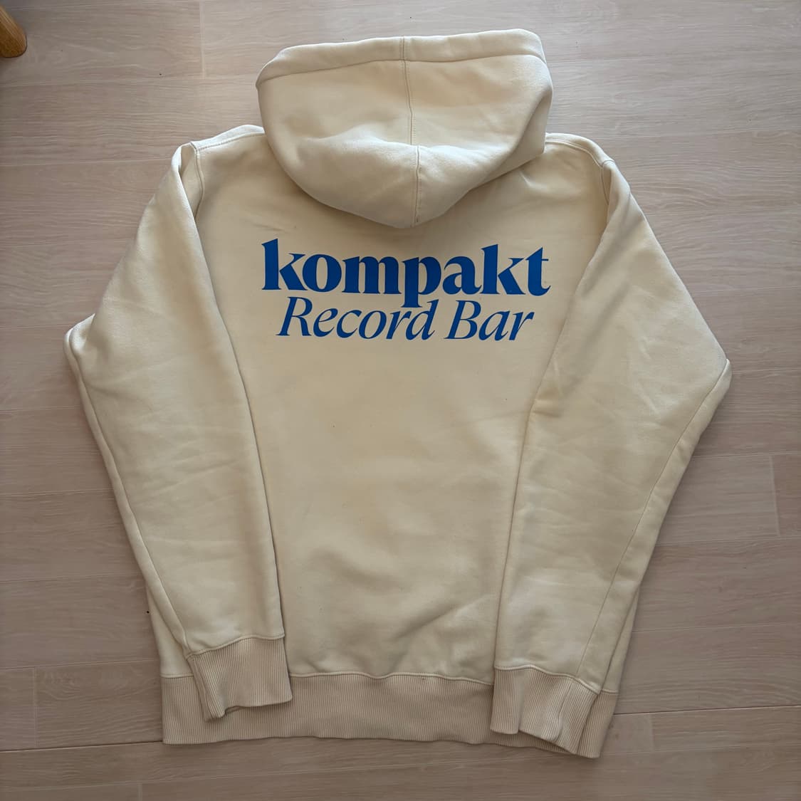 콤팩트 레코드바 후디 상품이미지2