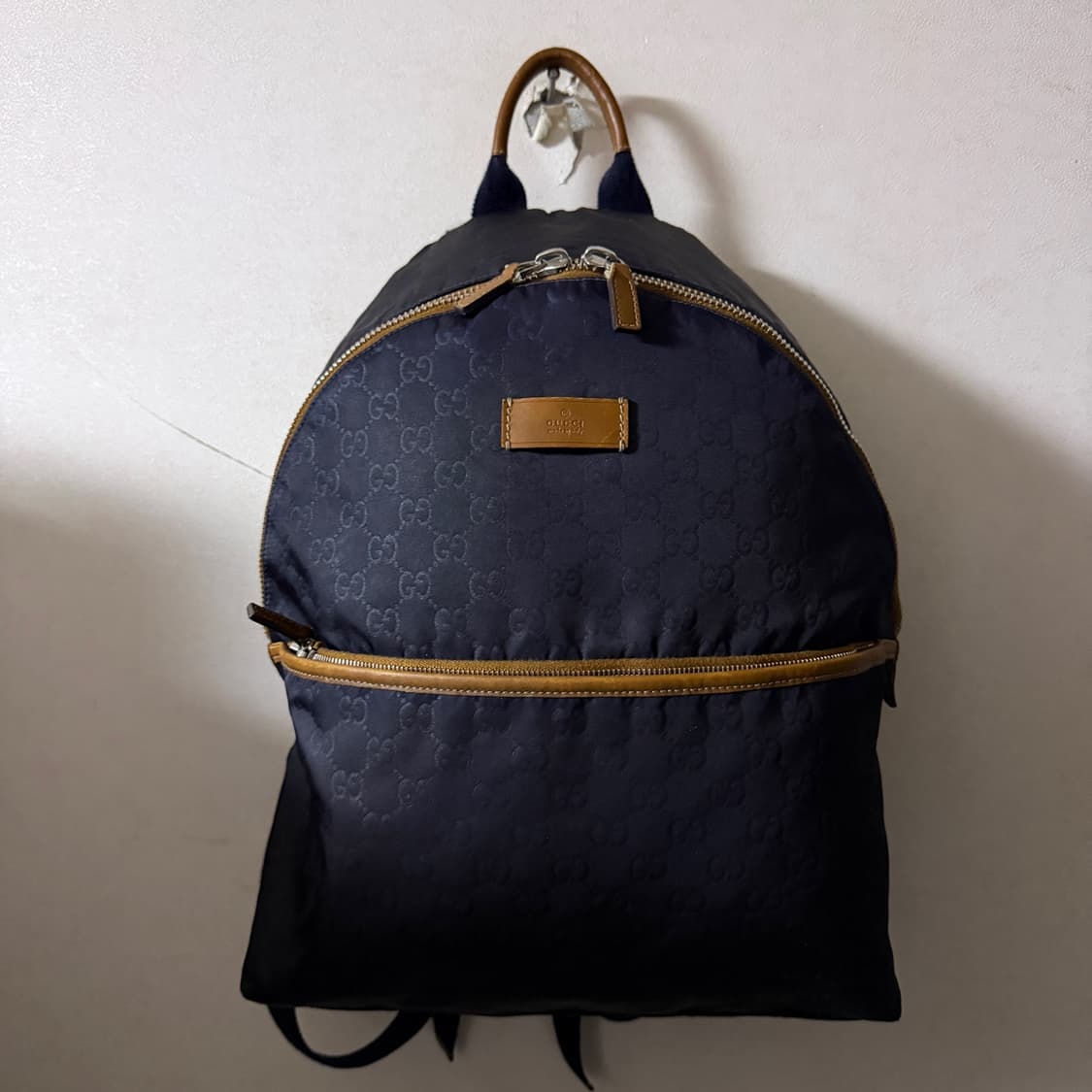 구찌 GG로고 수프림 거북이 백팩 블랙 (안감 사용감) 상품이미지9