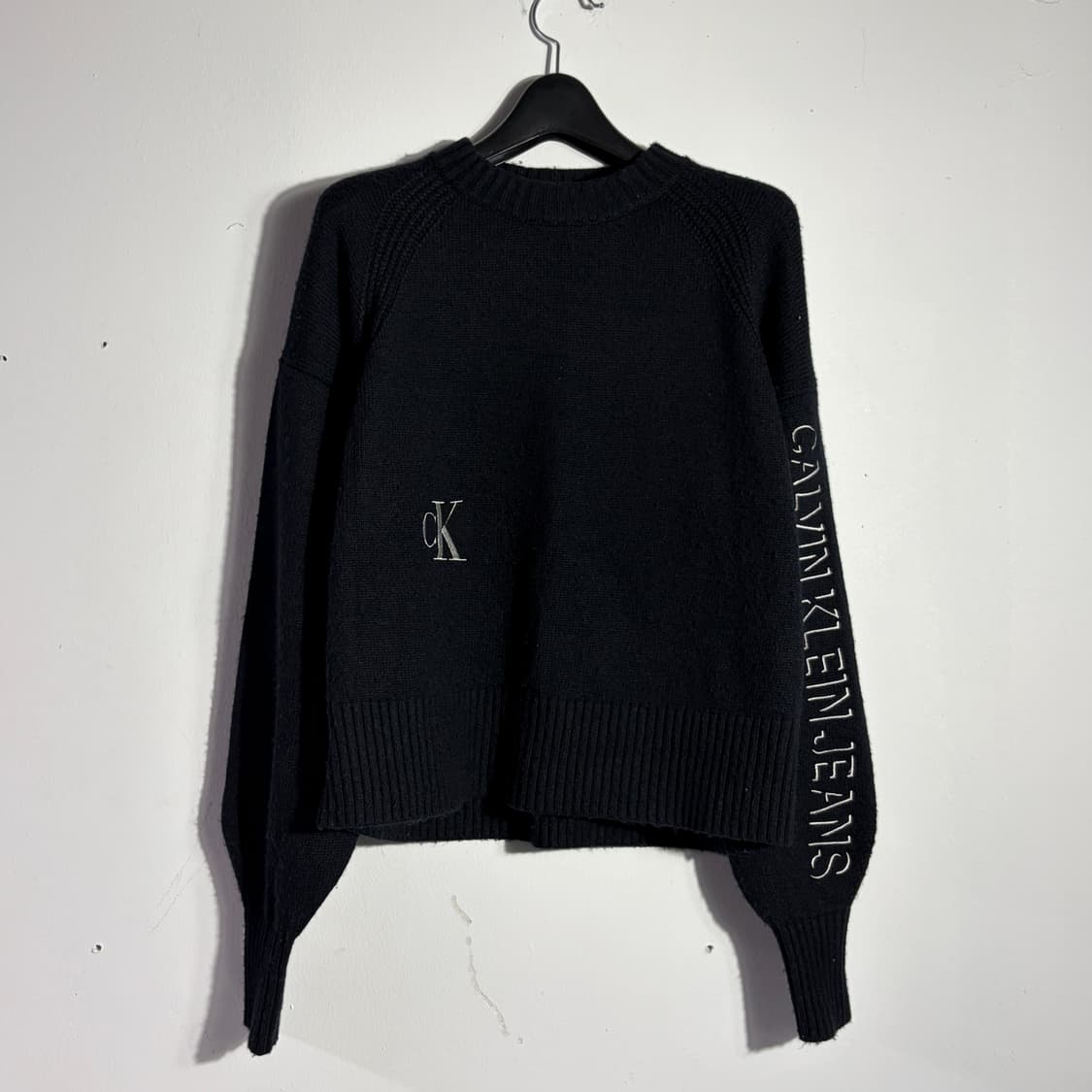 캘빈클라인 블랙 니트 (무료배송) 상품이미지1