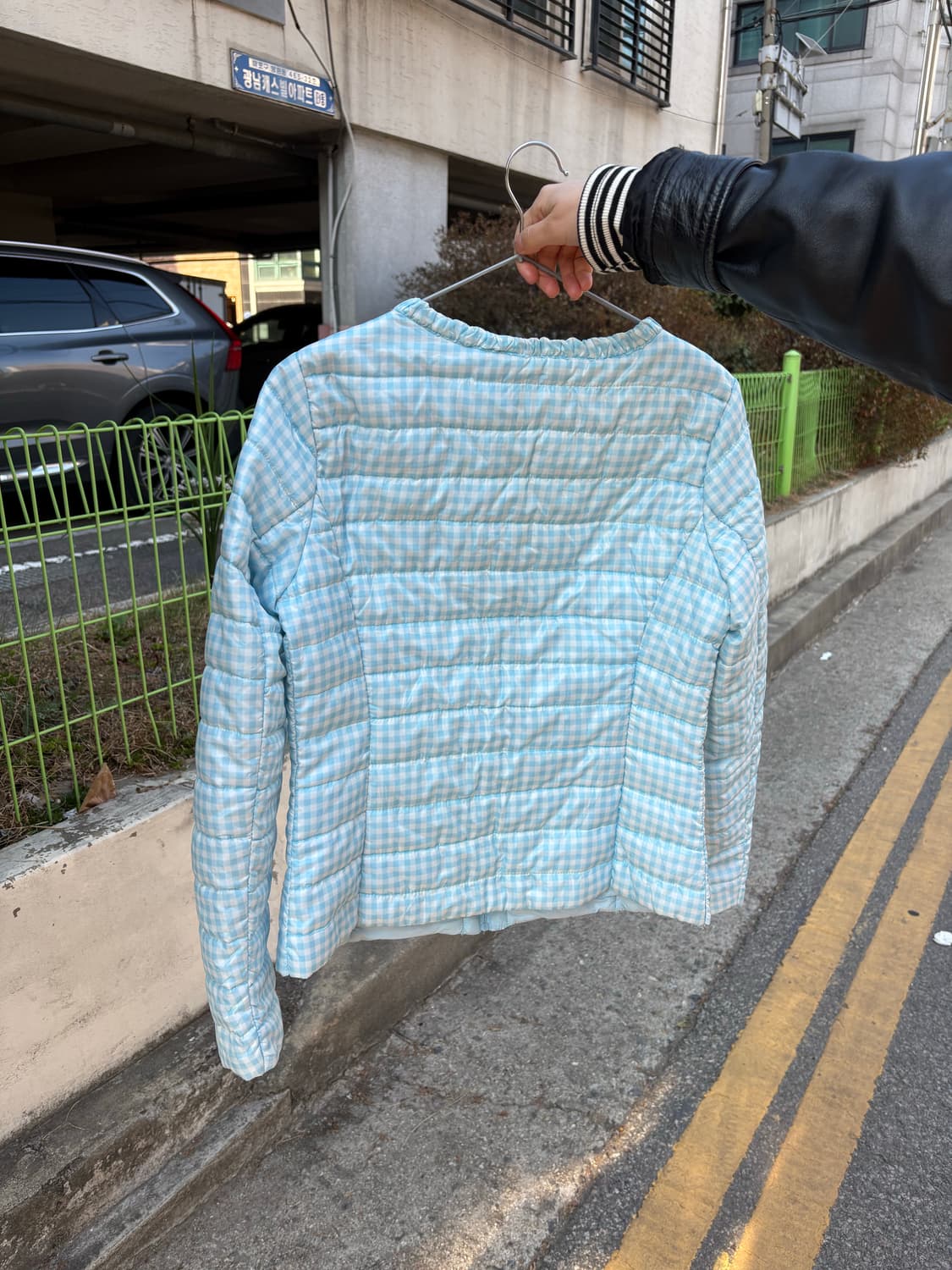하늘색 체크 경량패딩 상품이미지2