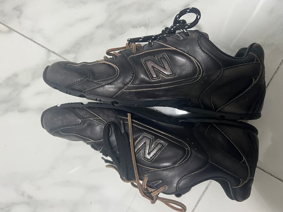 (백화점매장판)뉴발란스 x 미우미우 530 SL 블랙 레더 스니커즈 41 상품이미지5