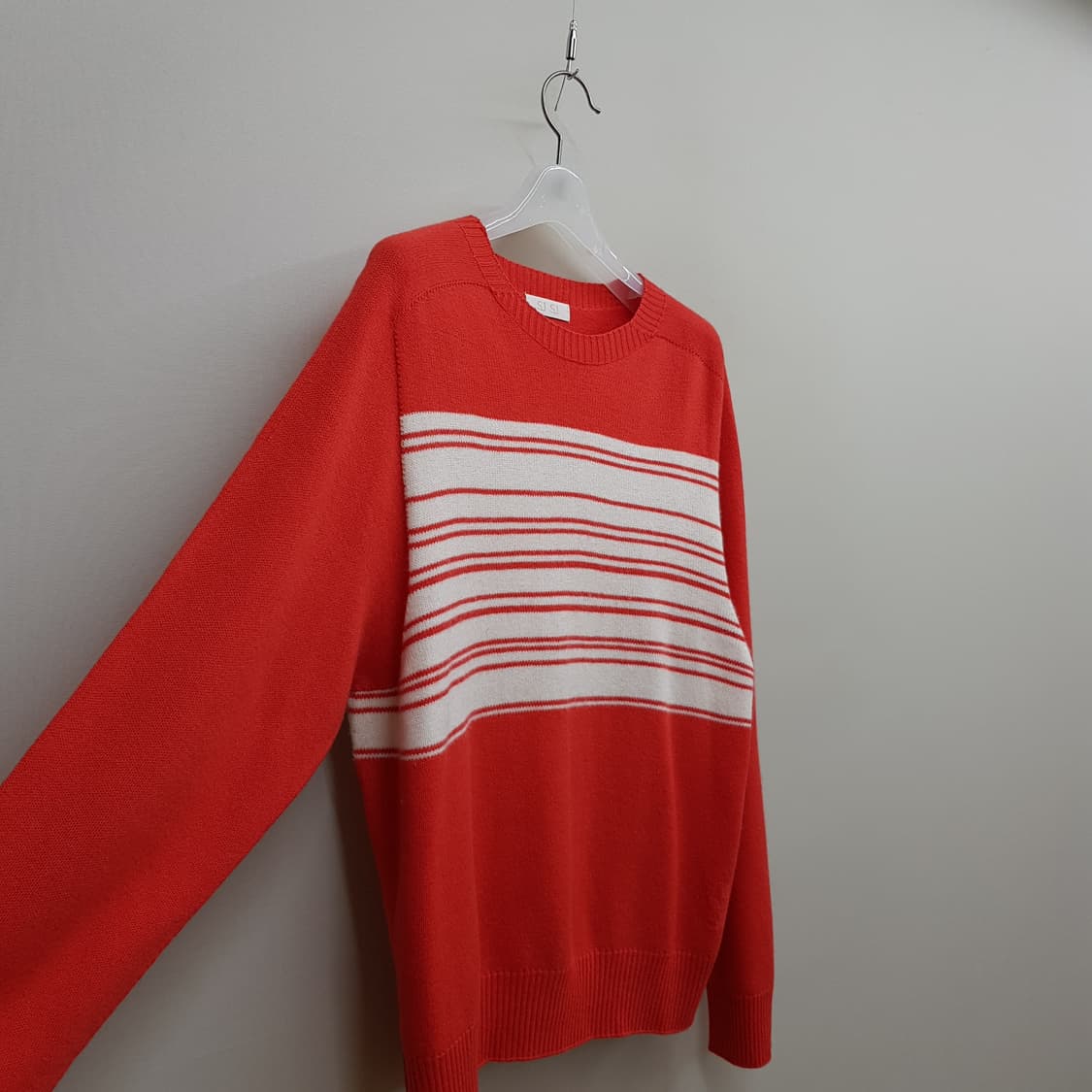 한섬 SJSJ 2022 스트라이프 배색 라운드 니트 F사이즈 상품이미지3