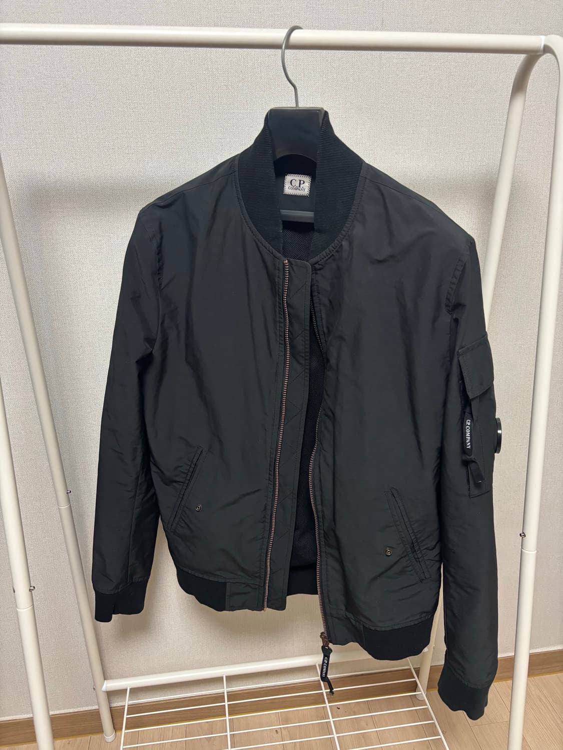 cp컴퍼니 가먼트 블루종 렌즈자켓 (100) CZUBS16900 상품이미지1