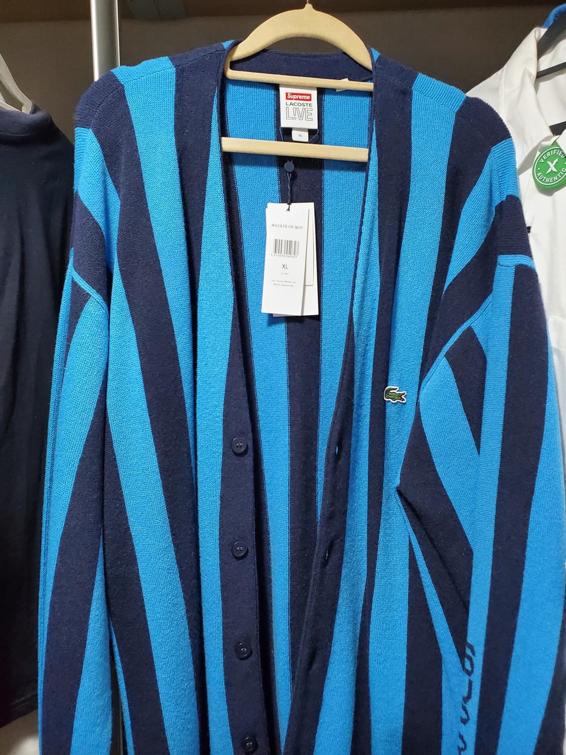 슈프림 x 라코스테 가디건 XL 팝니다 상품이미지2