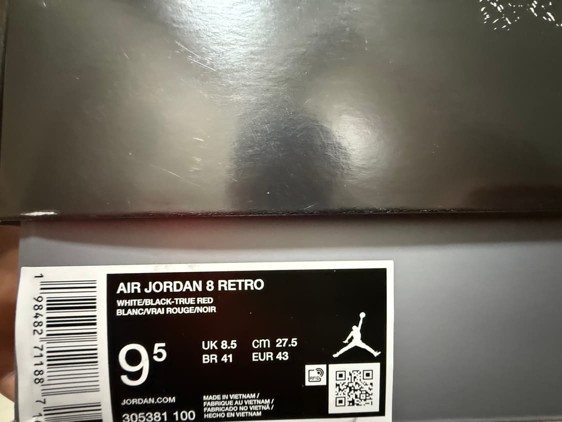 275 새제품 조던 8 레트로 벅스버니 2025 305381-100 상품이미지3