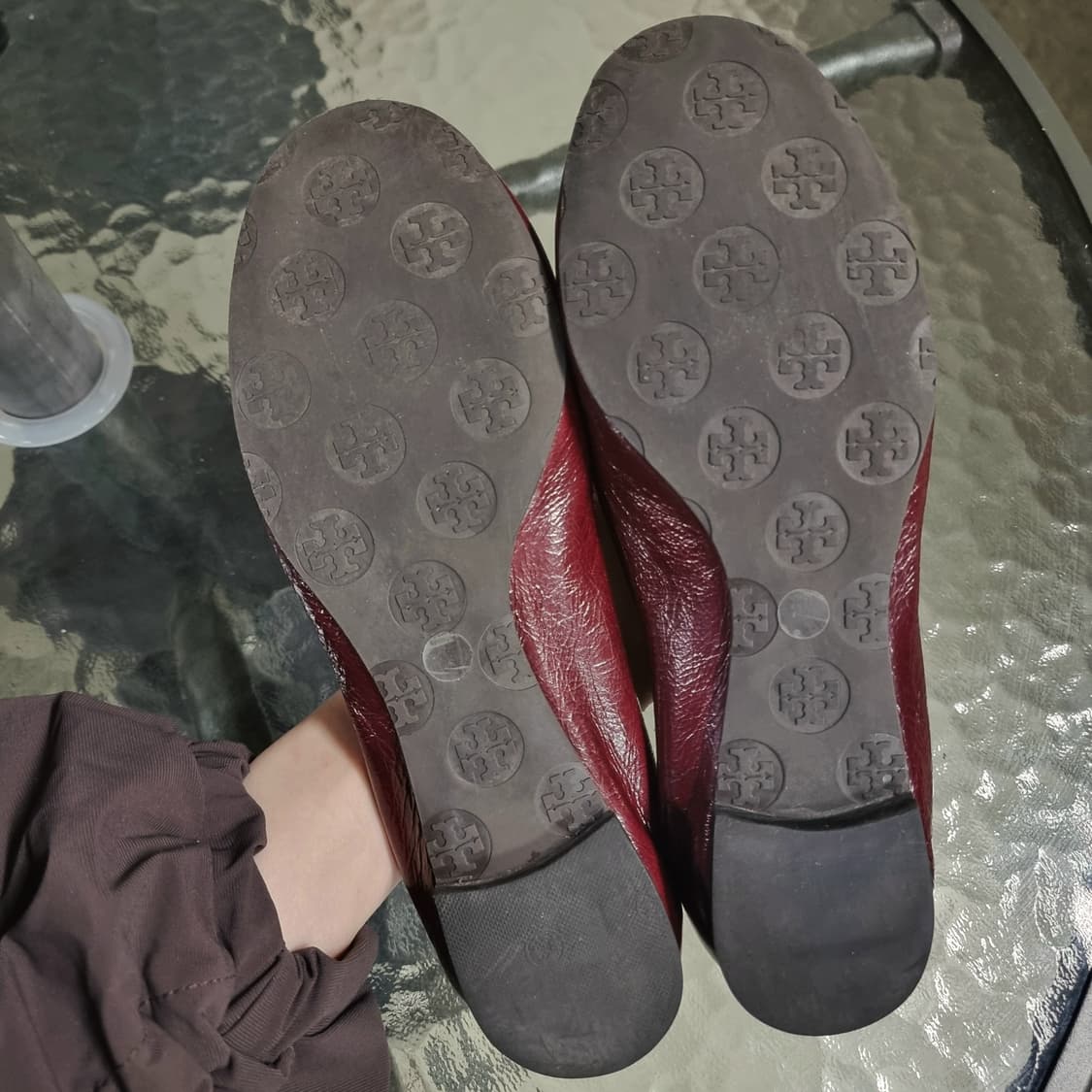 토리버치 가죽 플랫슈즈 레더 단화 딥버건디 구두 (250/8M) 상태굿 상품이미지3