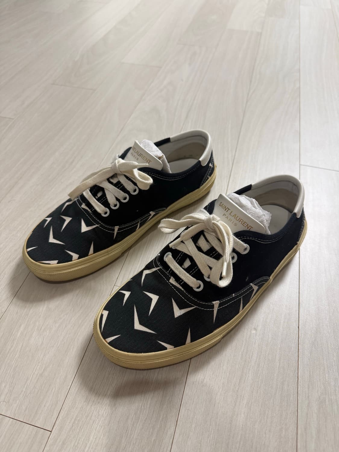 생로랑 15FW 부메랑 스니커즈 상품이미지2