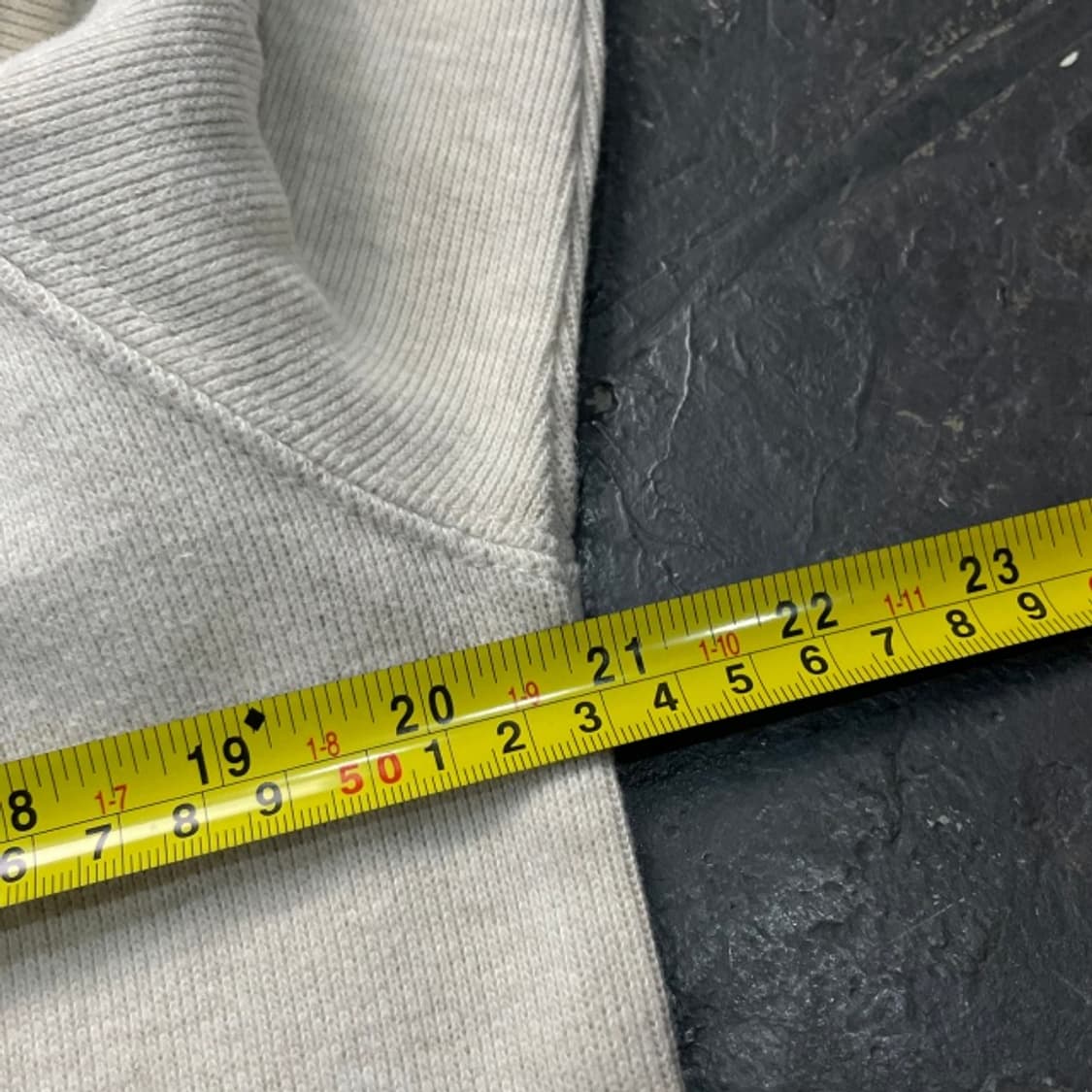 100 헤지스 반버튼 니트 상품이미지6