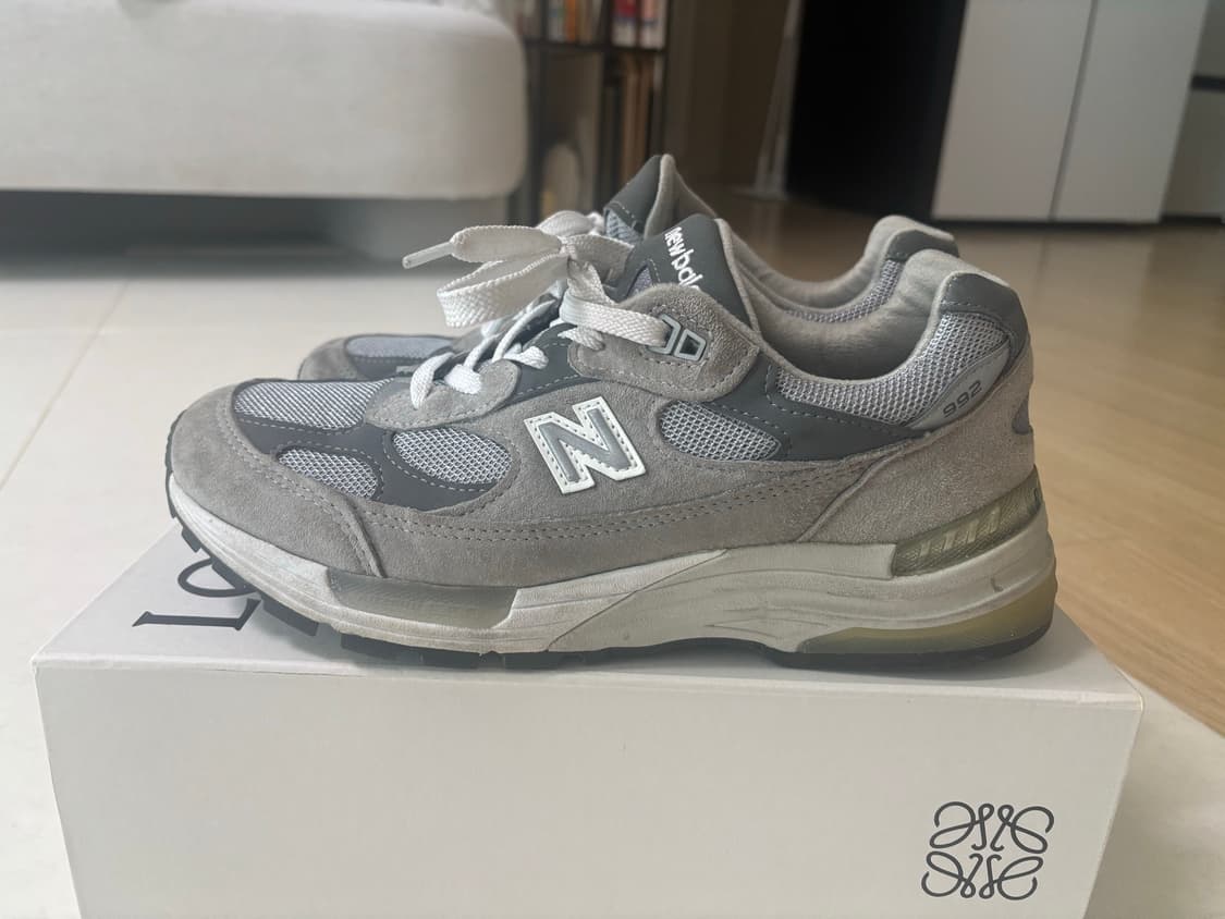 뉴발란스 992 255사이즈 M992GR 상품이미지1