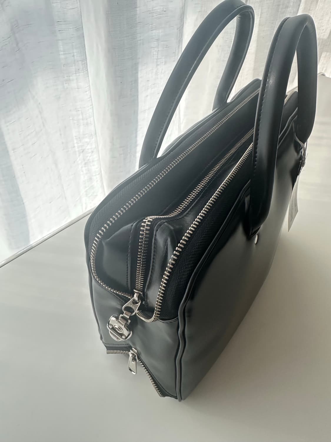 꼼데가르송 오리지널 바닥 지퍼 ZIP 핸드백(s) 상품이미지3