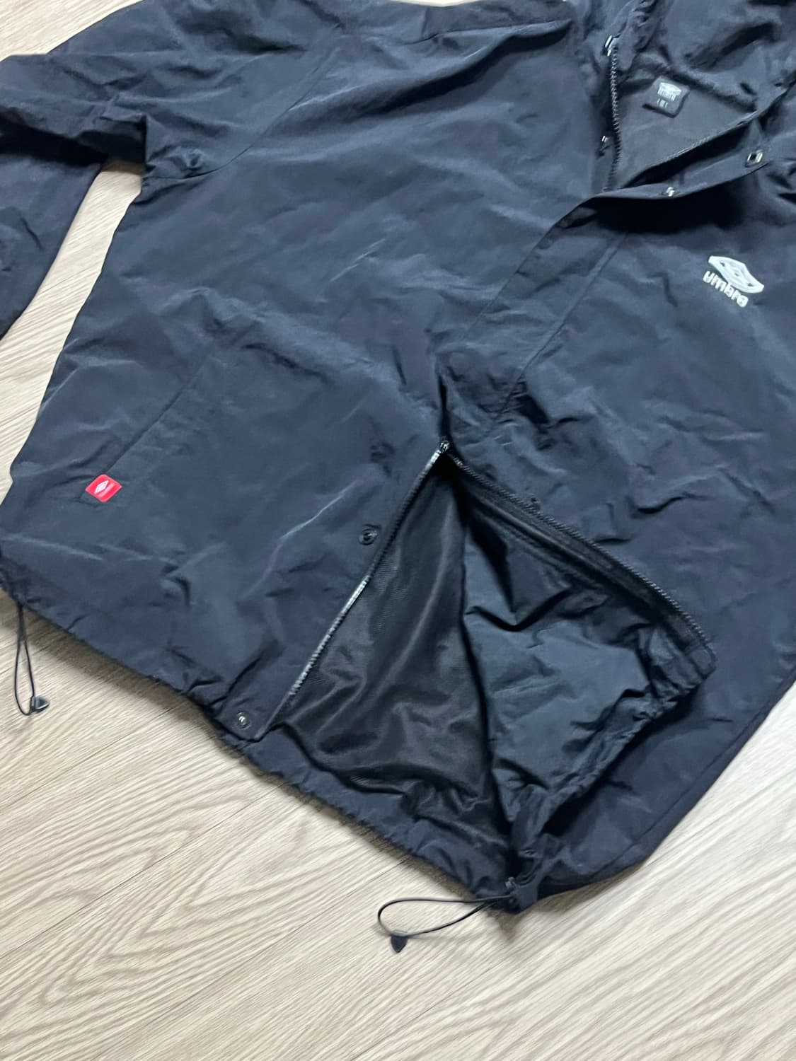 엄브로 투웨이 바람막이 상품이미지4