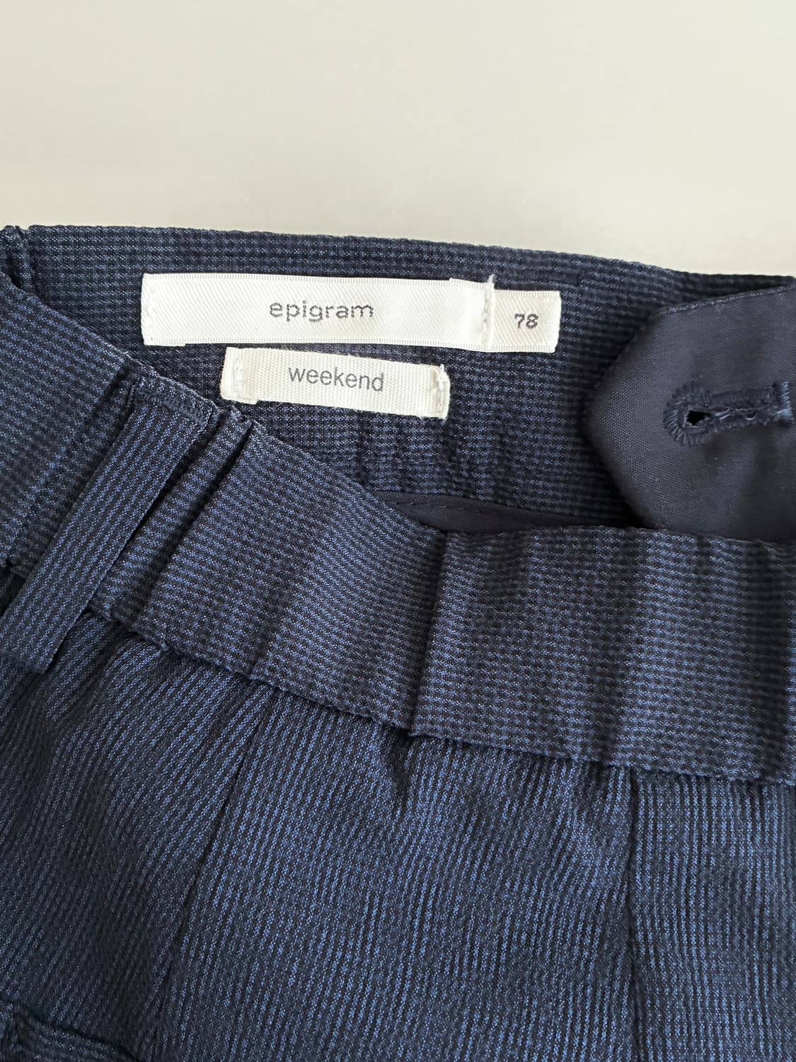 78-94) 시리즈 에피그램 여름 핀턱 팬츠 네이비 상품이미지3