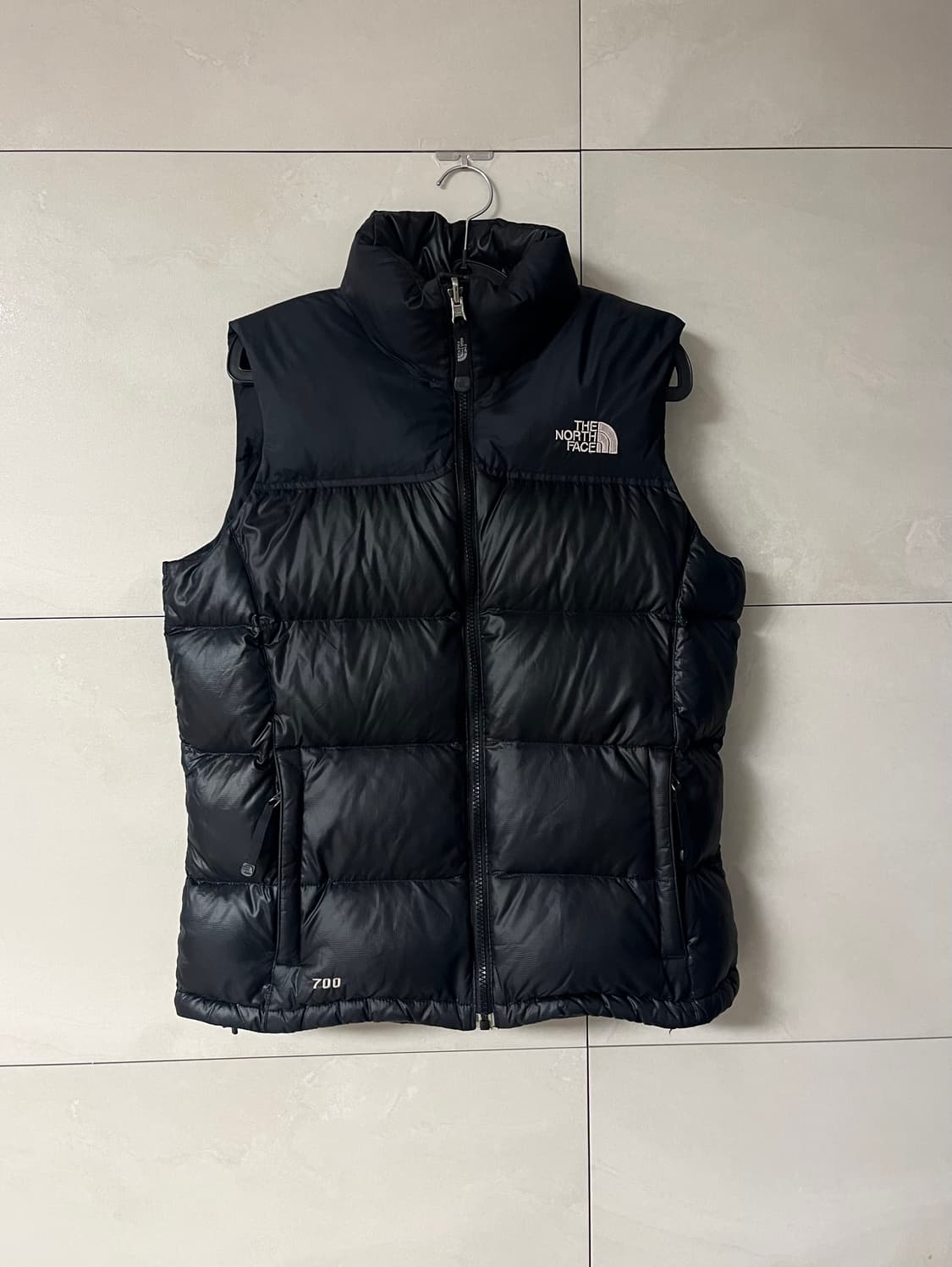 노스페이스 눕시 700 패딩 조끼 블랙 [L] 상품이미지1