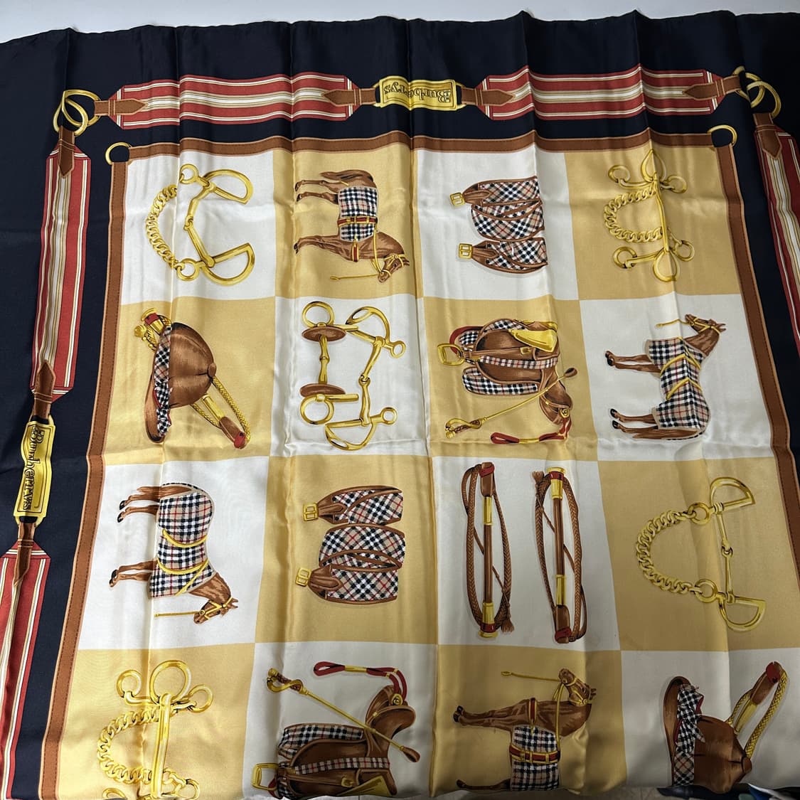 빈티지 버버리 실크 스카프 상품이미지1