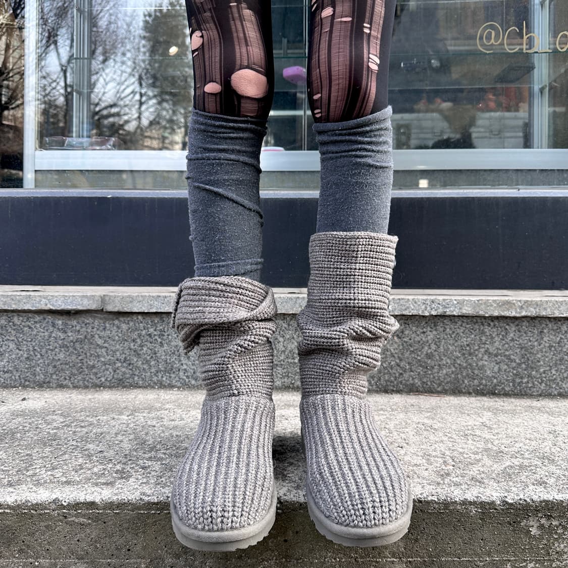 00s 그레이 2 버튼 니트 어그 카디 부츠 상품이미지4