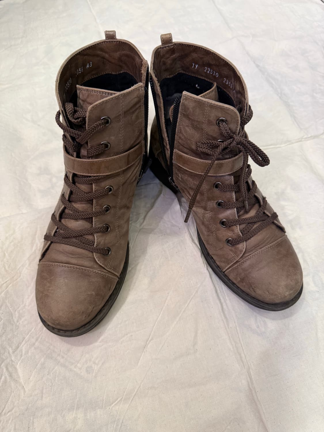 브라운 부츠 상품이미지1