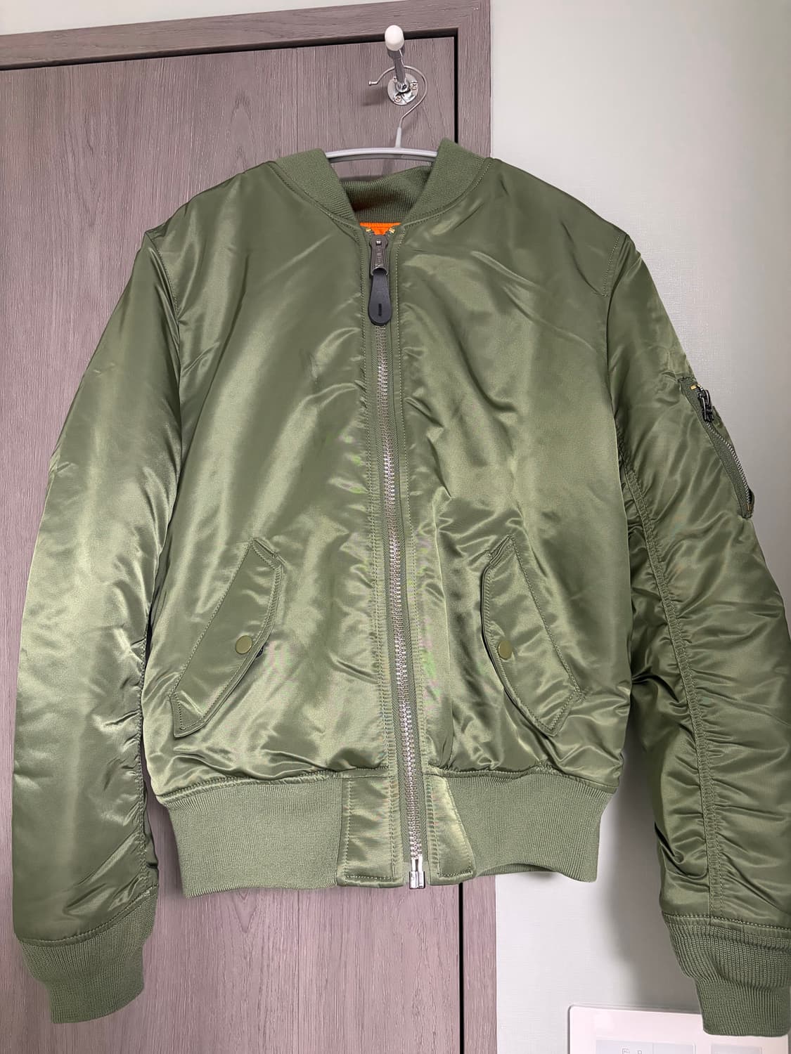 알파인더스트리 ma-1 flight jacket sage M 상품이미지3