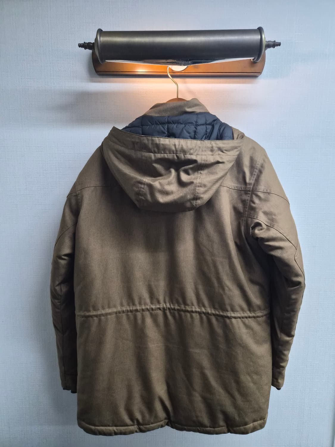 M) 컬럼비아 덕다운 패딩 팝니다 상품이미지2