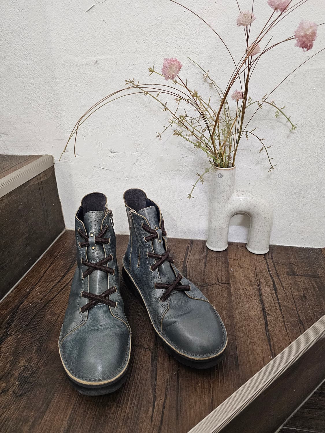 Charles&Keith 청록 레더 레이스업 숏부츠 상품이미지1