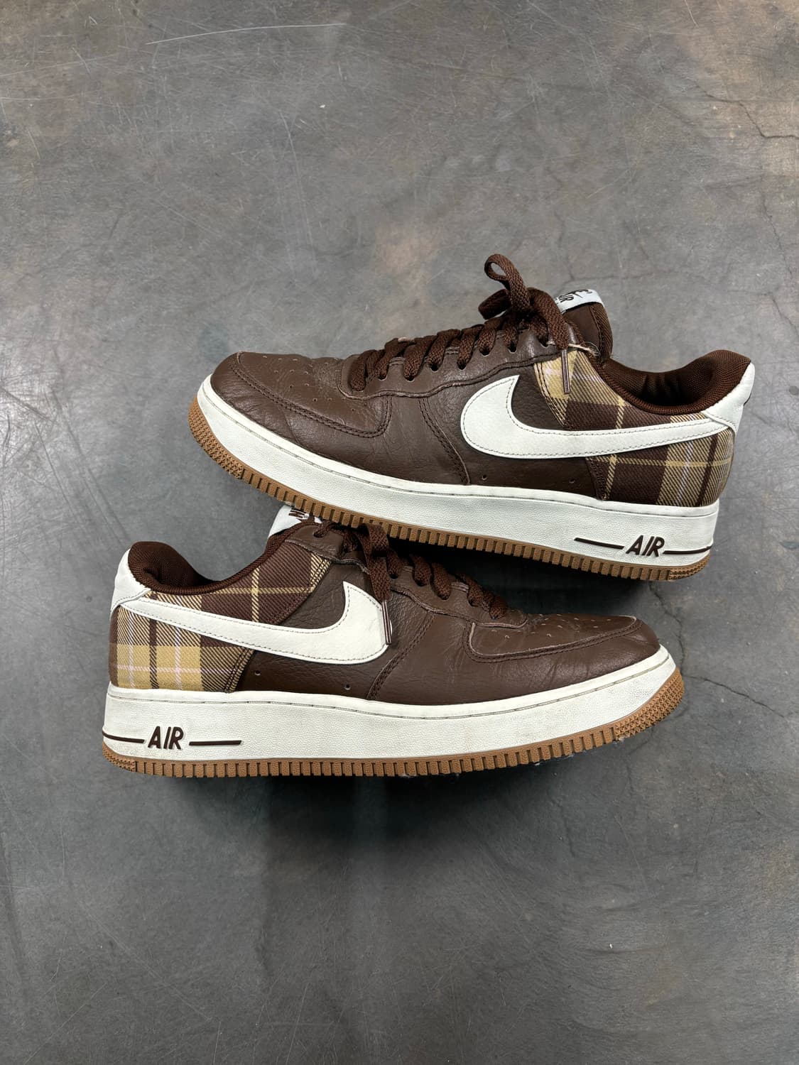 나이키 에어포스 카카오 플레이드 상품이미지2