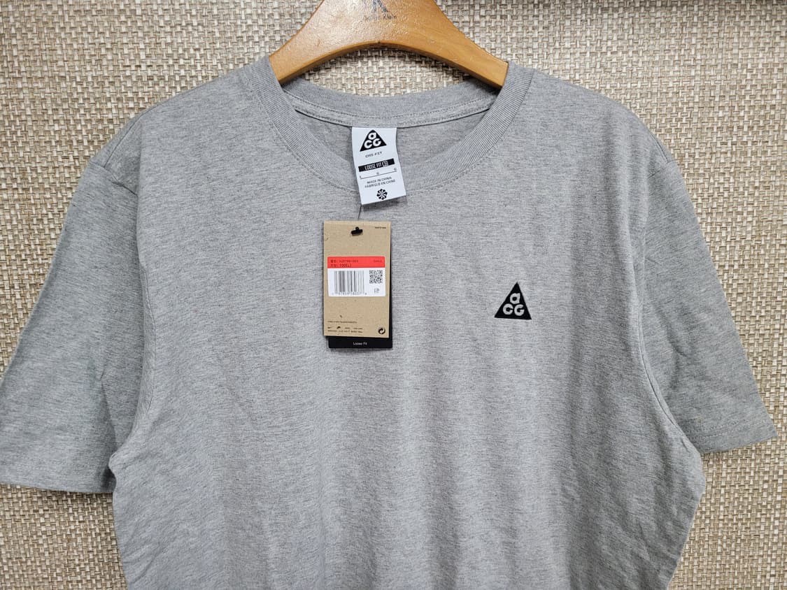 나이키 L사이즈 ACG 반팔티 새상품  상품이미지2