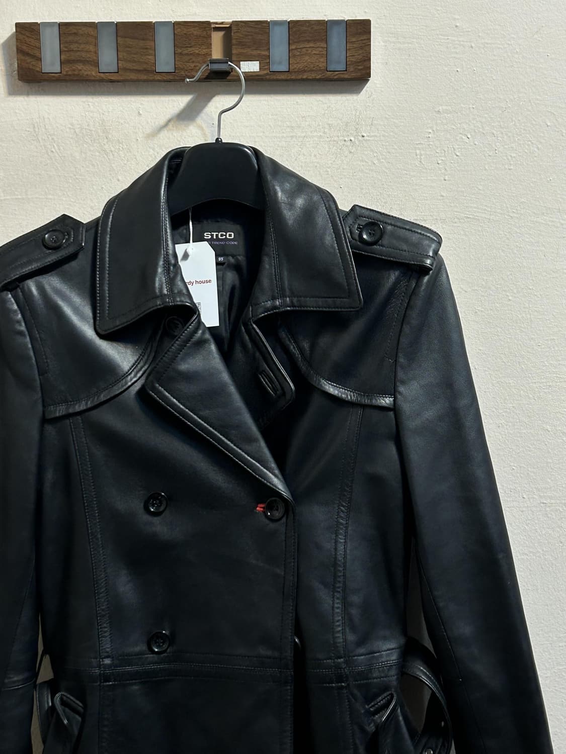 에스티코 블랙 양가죽 트렌치코트 상품이미지3