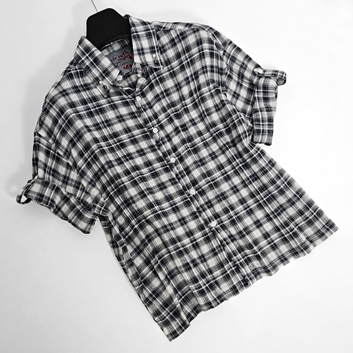 Lafua 웨스턴리벳 롤업 슬리브 크롭셔츠 (black) 상품이미지4