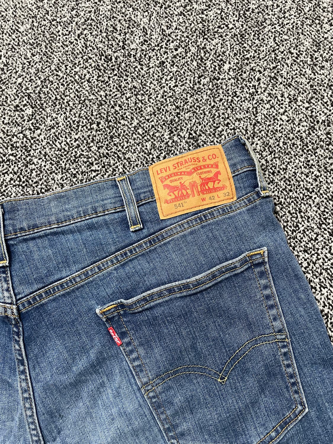 빈티지9. 리바이스 541 애슬레틱 테이퍼 진 데님팬츠 청바지 상품이미지3
