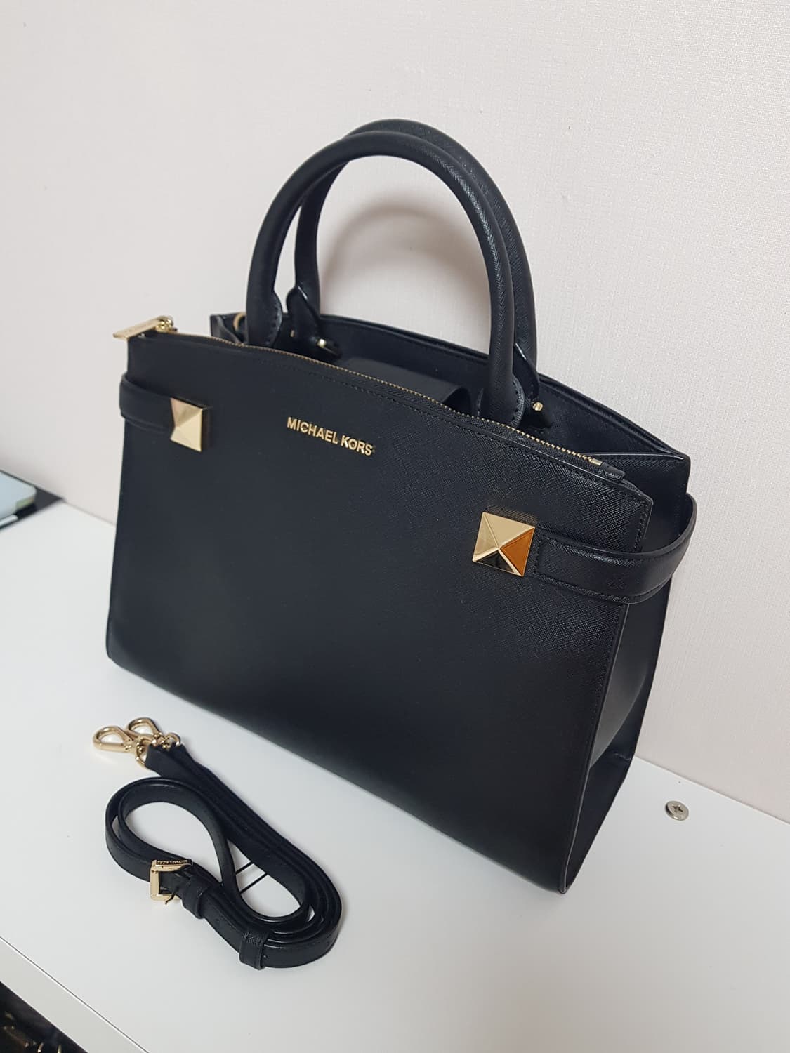 마이클코어스 숄더 겸 토드백 ㅡ거의 새제품  상품이미지3