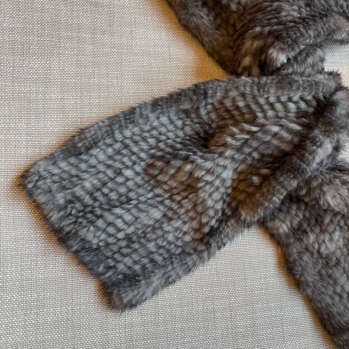 천연밍크 니팅 목도리 딥그레이 상품이미지8