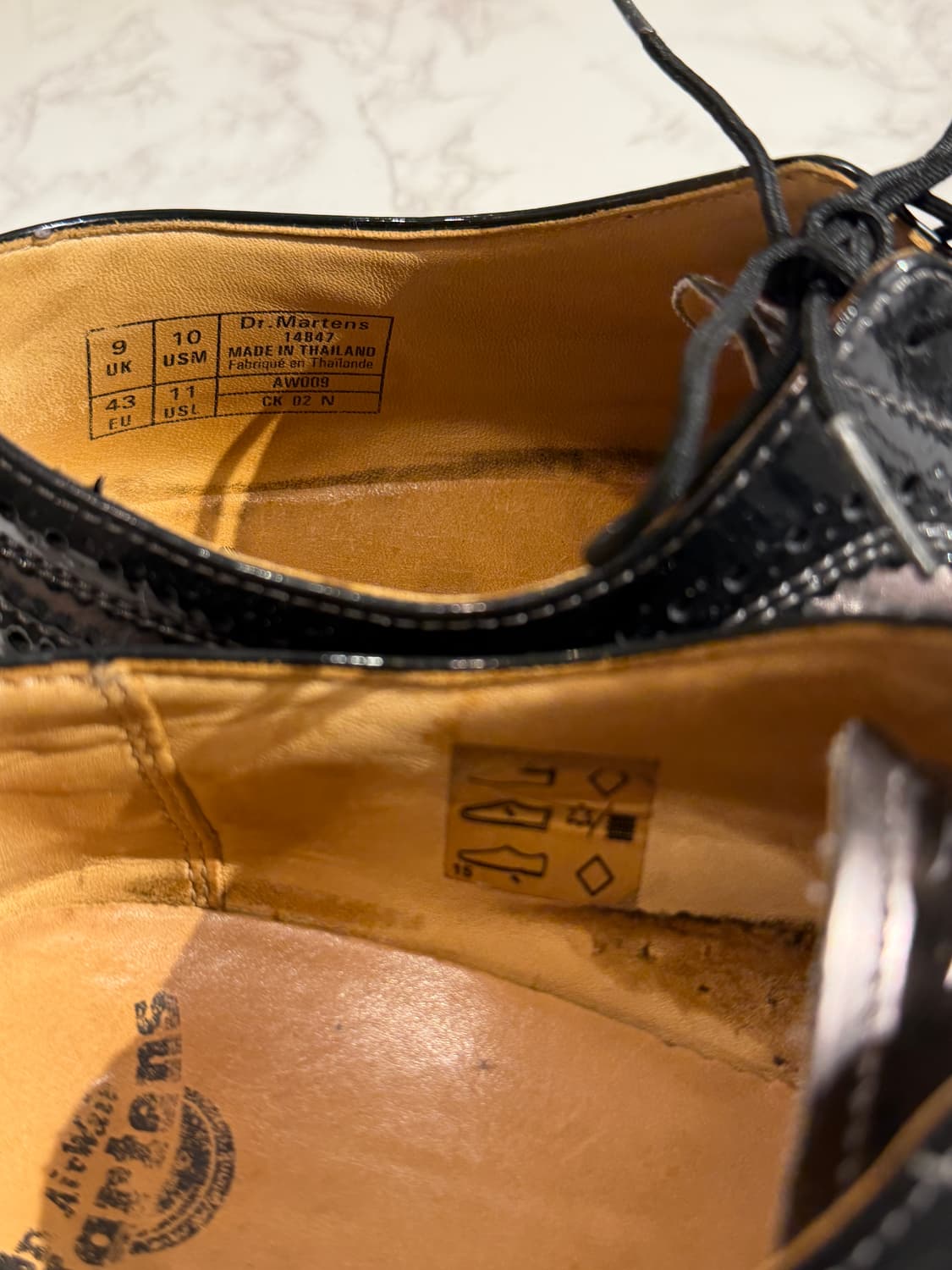 Dr.Martens 닥터마틴 윙팁 브로그 로우 로퍼 UK9 상품이미지4