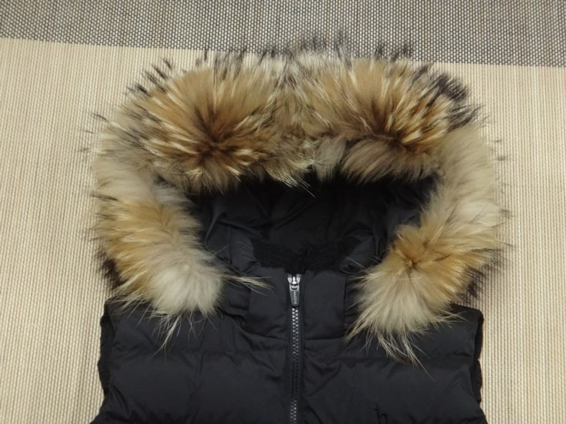 (95) 헤지스 골프 여성 라쿤후드 구스 패딩 베스트 상품이미지3